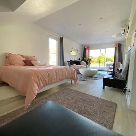 Agréable chambre d’hôte calme avec piscine Souvans Exterior foto