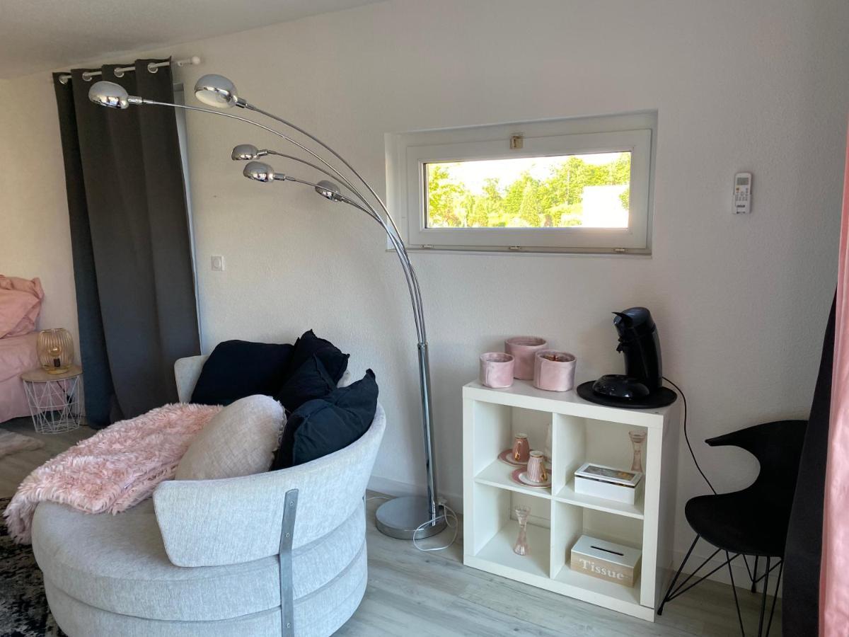 Agréable chambre d’hôte calme avec piscine Souvans Exterior foto